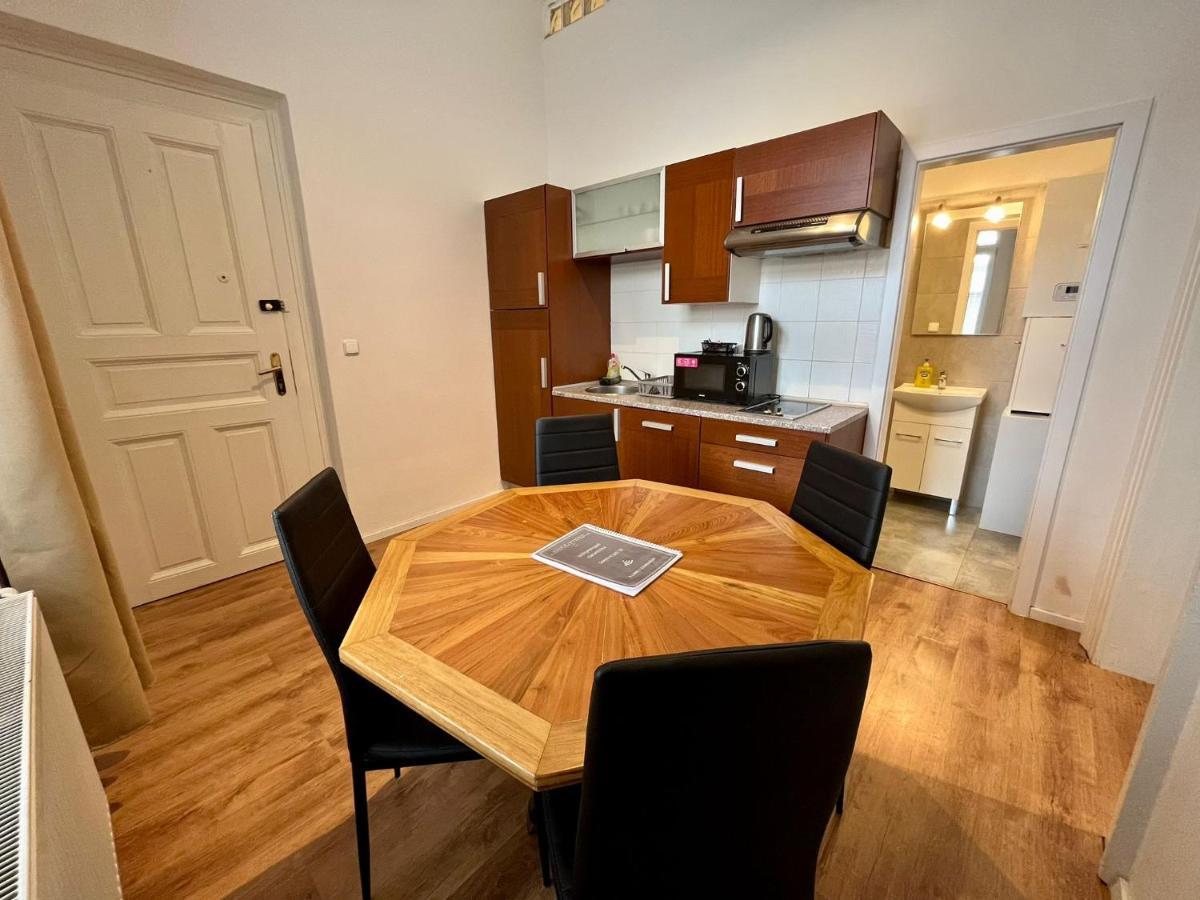 Casa Italia Prague Aparthotel Luaran gambar