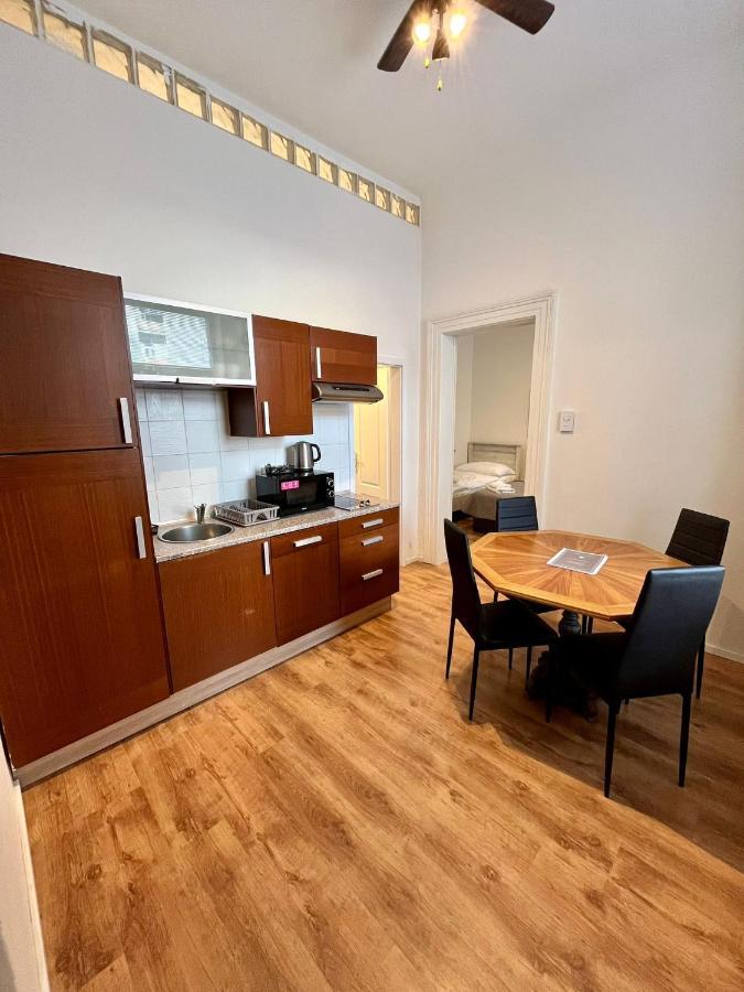 Casa Italia Prague Aparthotel Luaran gambar